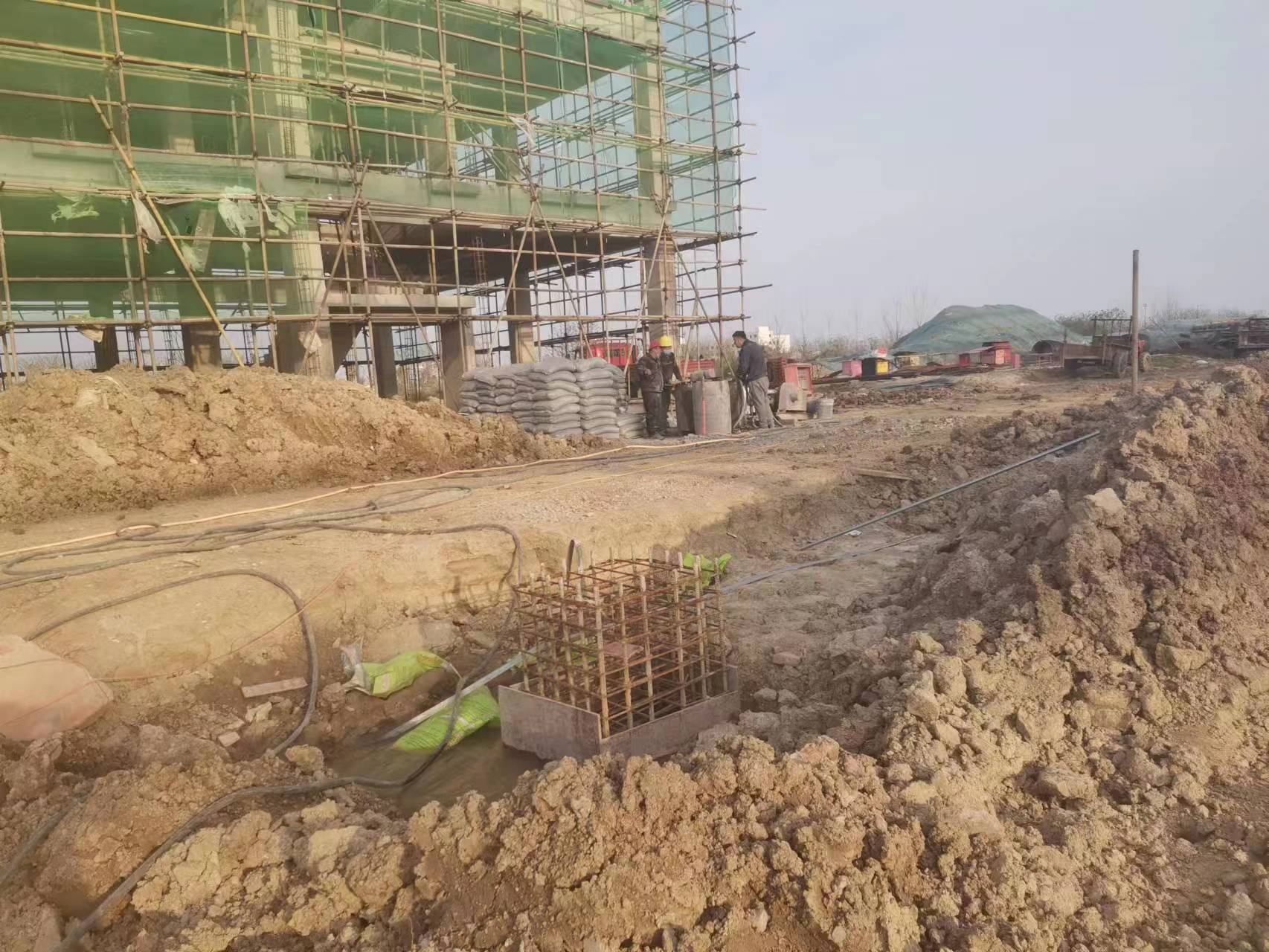 通道当桥梁出现裂缝的时候应该及时加固修补